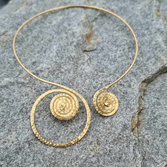 Brass-collar Necklace